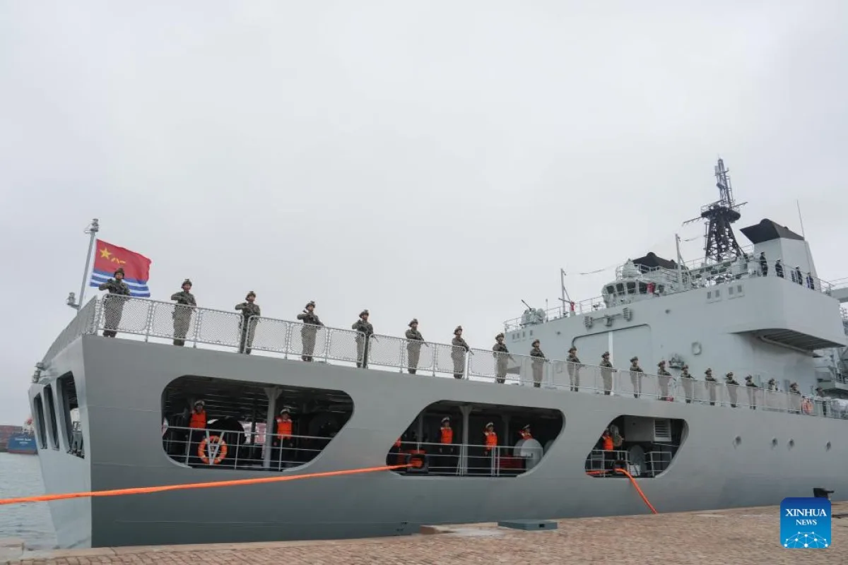 中国海军新舰队启程赴亚丁湾执行护航任务