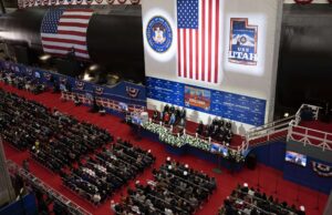 美国海军新型弗吉尼亚级攻击潜艇犹他号准备通过关键海试