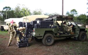 美军测试新型“射击后撤离”移动迫击炮系统