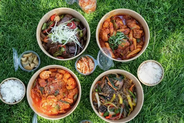 Shin Starr推自动驾驶餐车，TechCrunch Disrupt 2025现场首秀韩式烤肉