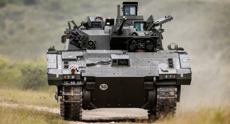 英军Ajax战车再出问题，30名士兵因训练受伤住院