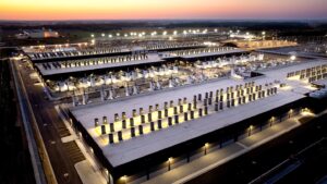 亚马逊 AWS 启用全球最大 AI 集群 Project Rainier