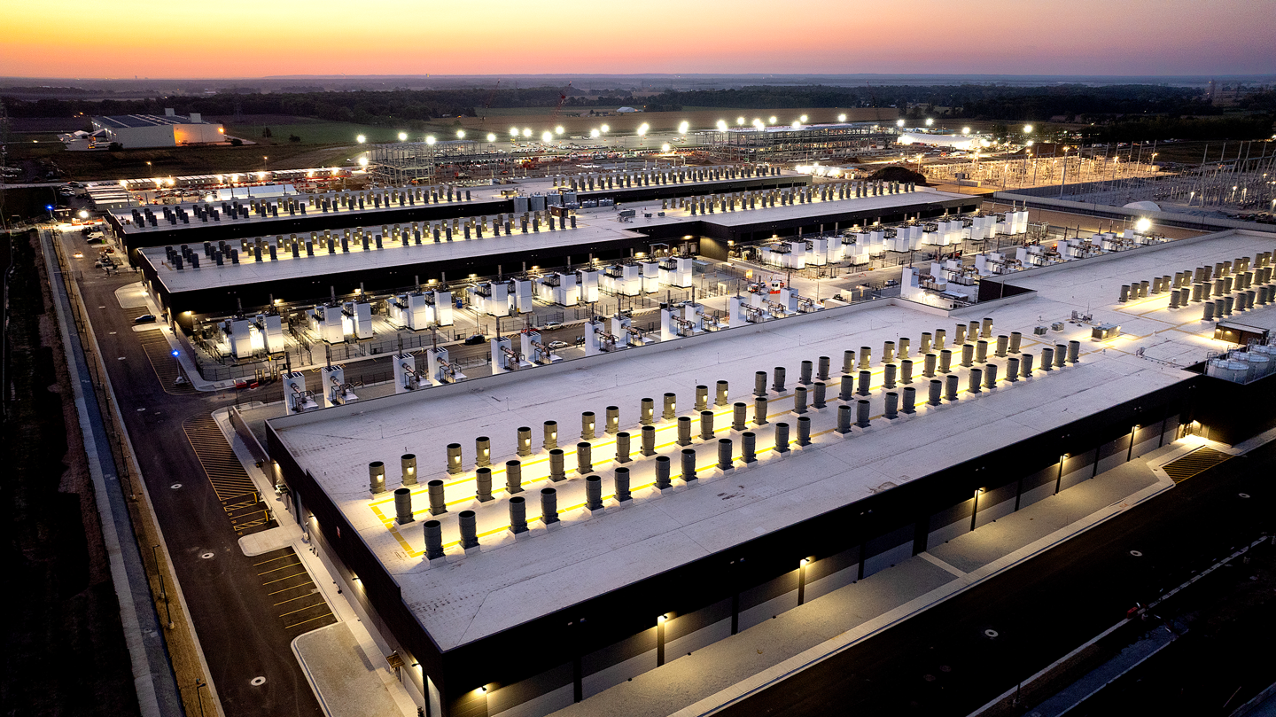 亚马逊 AWS 启用全球最大 AI 集群 Project Rainier