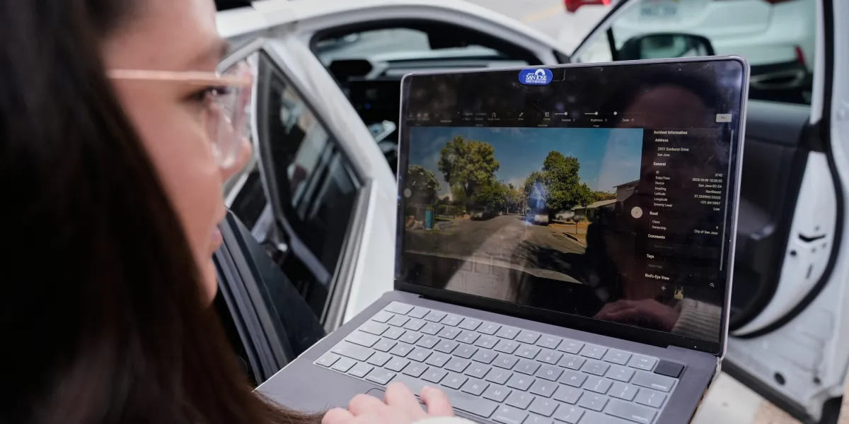 AI摄像头助力城市道路安全，自动检测隐患优先修复