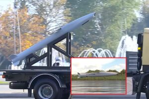 以色列“破冰者”导弹亮相阿塞拜疆阅兵，增强远程打击能力