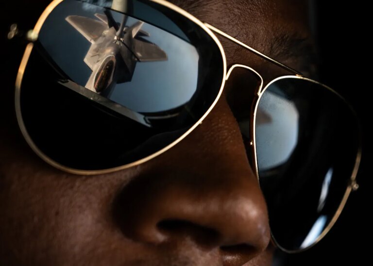 空军欲扩编至1558架战斗机，面临资金与技术挑战