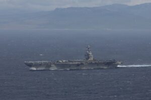 福特号航母打击群抵达加勒比海，增强美国军事存在