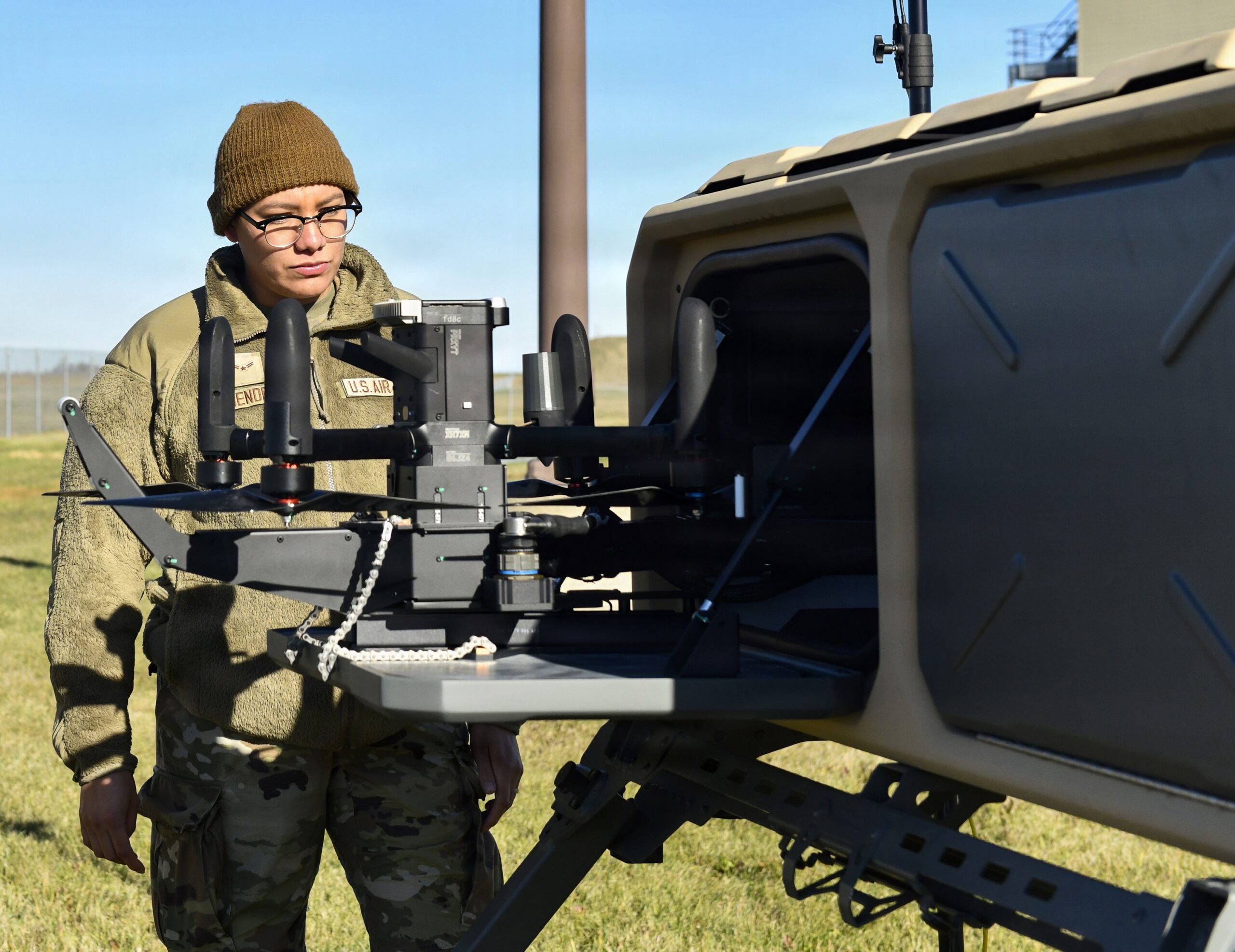 美军测试自主无人机拦截系统，提升短程反无人机能力