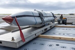 洛克希德·马丁获95亿美元合同，多国增购JASSM导弹