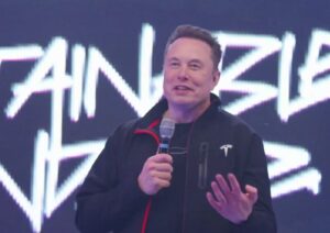 马斯克股东大会释放大量信息：特斯拉 FSD 将在华获批，或建巨型芯片工厂