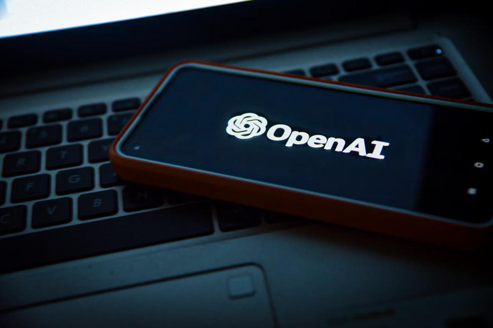 OpenAI筹备万亿市值IPO，最早2026年下半年提交申请