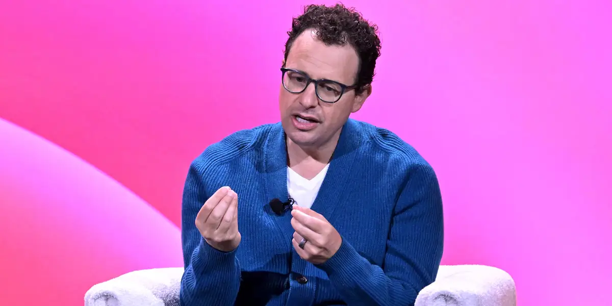 AI巨头担忧技术失控，Anthropic CEO呼吁加强监管