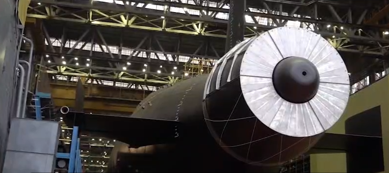 俄罗斯新一艘核动力潜艇出坞