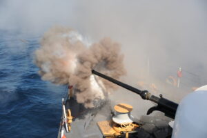 韩国启动76毫米穿甲高爆海军炮弹生产