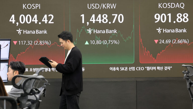 韩国股市因AI泡沫担忧大跌近3%，韩元创7个月新低