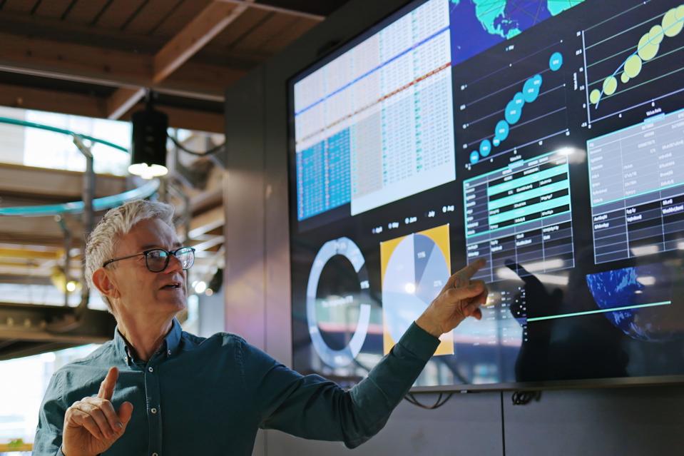 研究发现：AI或具备自我反省能力