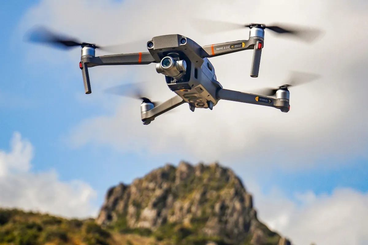 南非军方部署国产无人机强化边境安全