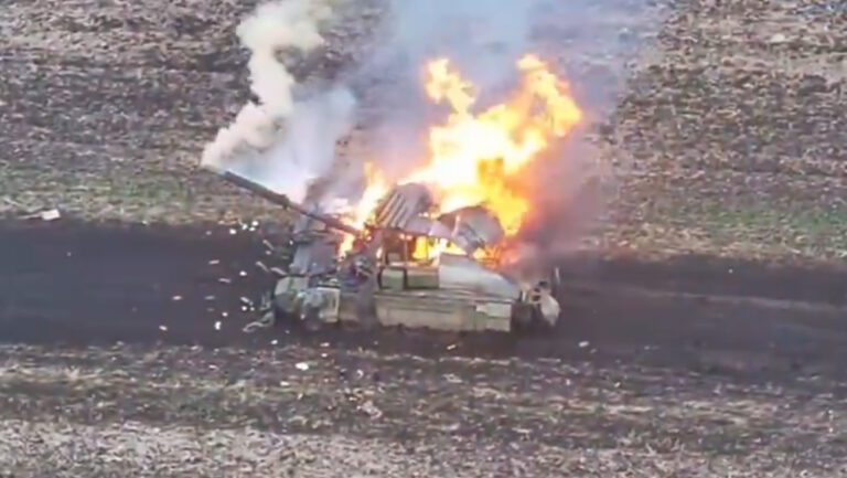 英国防长加速军用无人机生产，改革采购流程