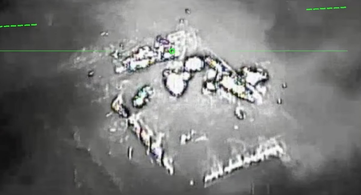 乌克兰士兵用步枪击落俄方无人机，视频曝光