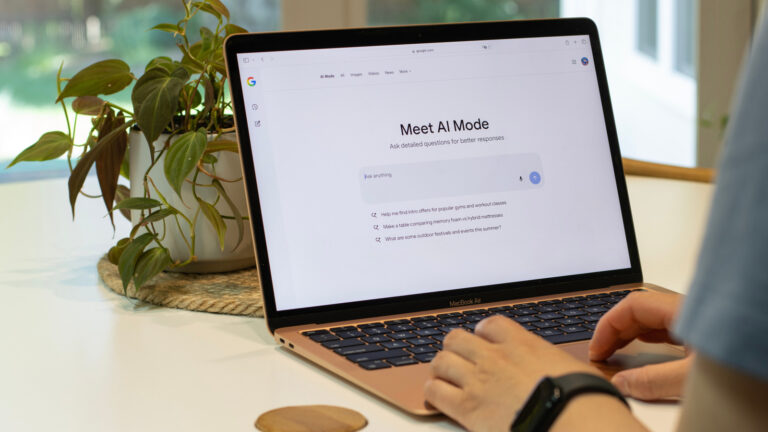 谷歌推出黑五购物新AI工具，智能追踪降价自动购买