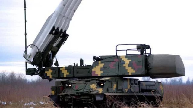 俄军夜袭乌15地，91无人机被击落