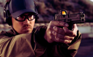 保加利亚陆军采用Springfield Echelon 4.5手枪替换Makarov