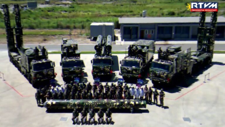 菲律宾海军展示首支布拉莫斯反舰导弹部队