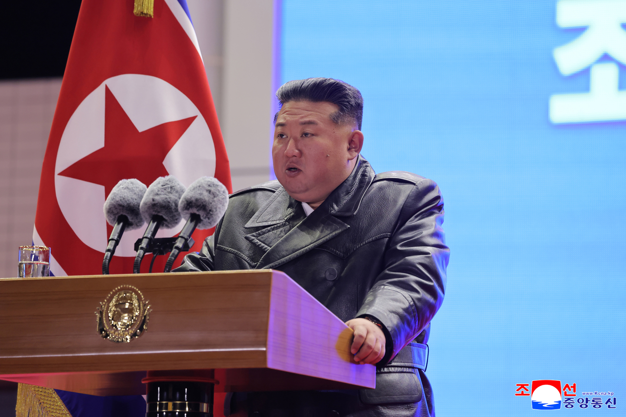 金正恩承诺为空军提供新战略资产