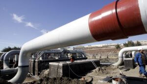 乌克兰海军无人机袭击致里海管道财团停运