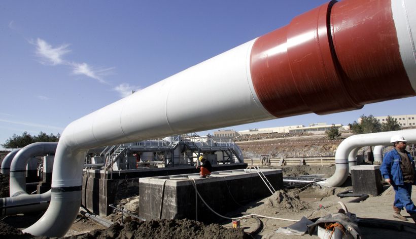 乌克兰海军无人机袭击致里海管道财团停运