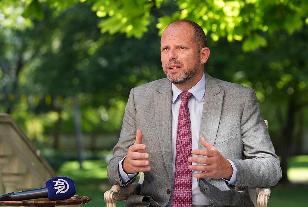 比利时军事基地再遭无人机侵扰，防长拟应对措施