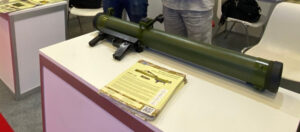 乌军启用国产VPR-20火箭助推热压武器