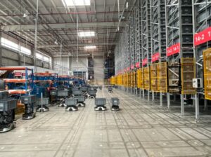 京东全球首个智能物流机器人超级工厂落地无锡