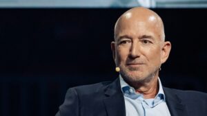 61岁正是闯的时候：亚马逊创始人贝索斯成立AI公司，融资62亿美元