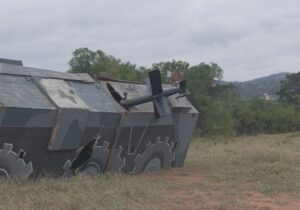 英军在肯尼亚测试新型侦察打击无人机
