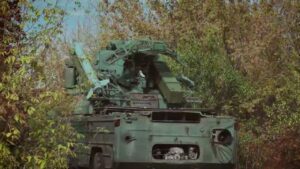 俄军防空系统装备老旧导弹，暗示库存紧张应对乌无人机潮