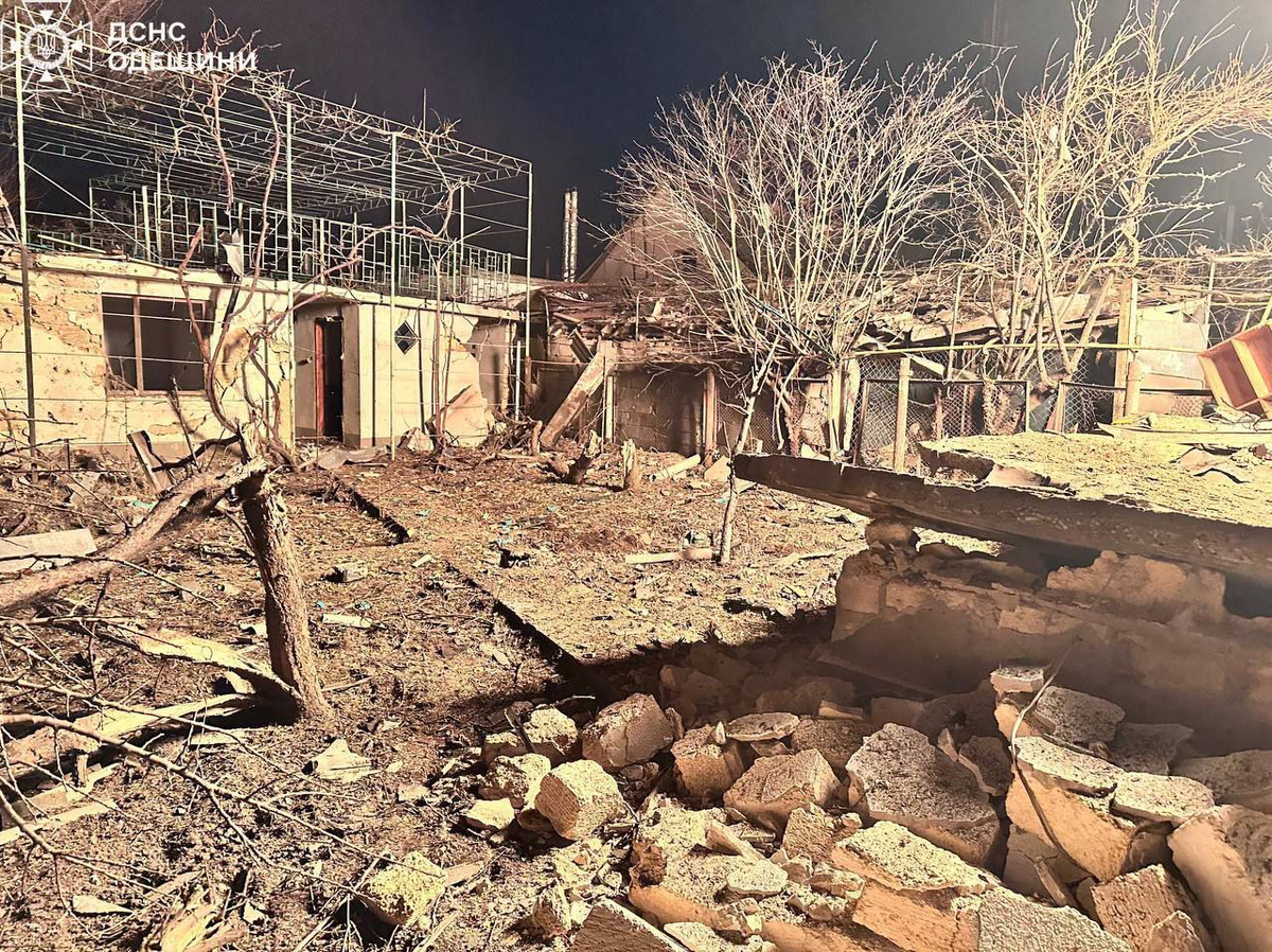 俄军无人机袭击敖德萨南部，多处受损