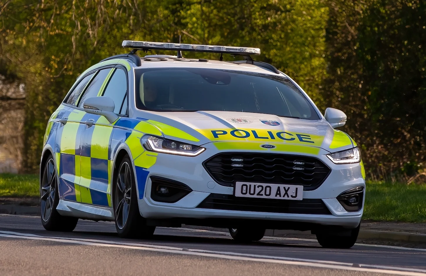 英警方引入AI助手“Bobbi”，测试非紧急问题响应