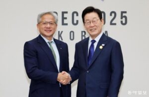 英伟达向韩国供应26万AI芯片,助力主权AI计划