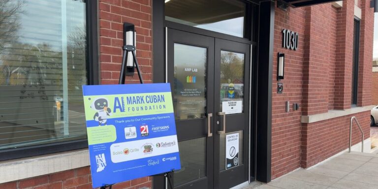 马克库班基金会AI训练营首登福特韦恩市