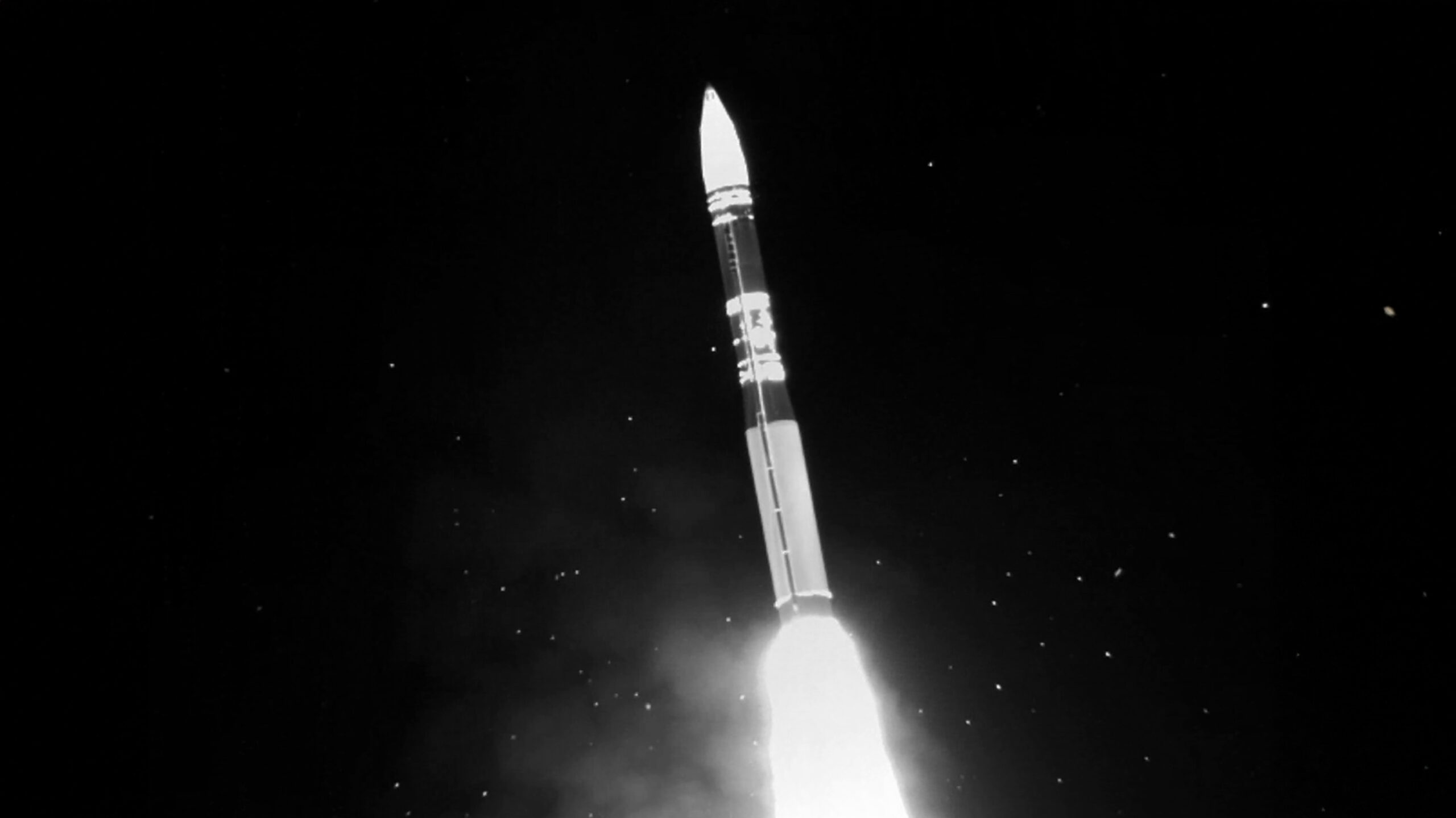 美空军成功试射洲际导弹，验证核威慑能力