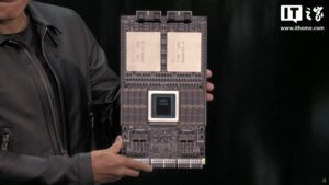 黄仁勋宣布英伟达 Rubin GPU 进入生产线，获 HBM4 样品