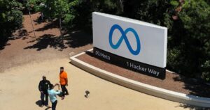 Meta股价大跌，投资者质疑其AI巨额支出