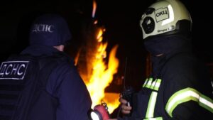 俄对乌发动大规模无人机与导弹袭击，致多人伤亡