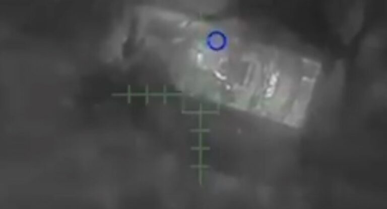 乌军利用FPV无人机精准摧毁俄BMD-4战车