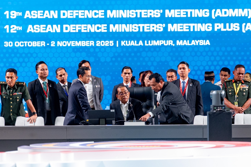 东盟防长会议聚焦边境稳定、AI威胁与灾害响应