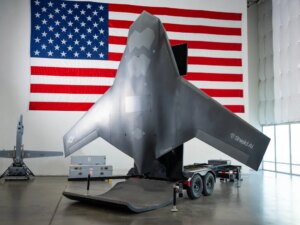 美初创公司X-Bat无人机选用F-15F-16同款发动机