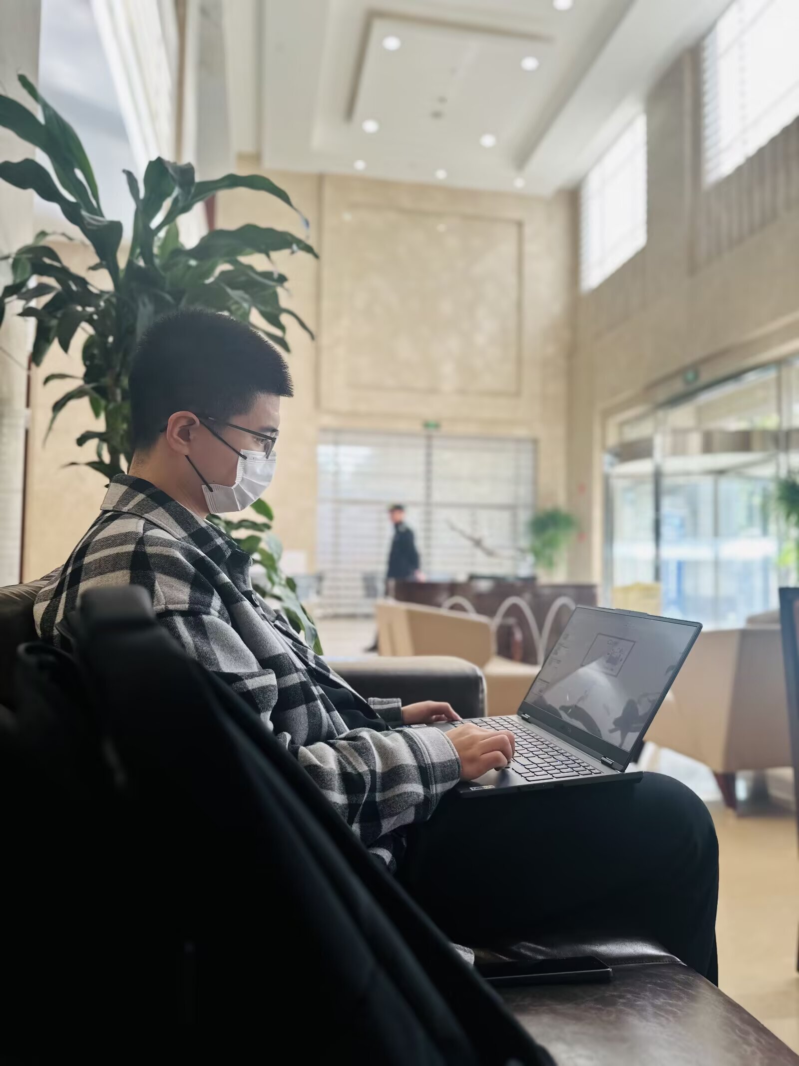 00 后鸿蒙开发者支一郎：从校园需求出发，用代码搭建跨场景服务桥梁