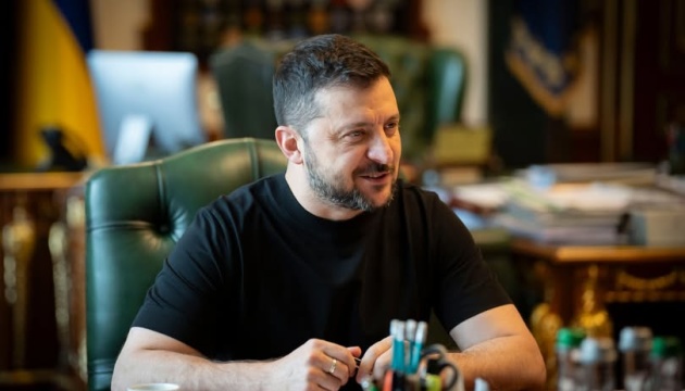 泽连斯基宣布乌克兰每日将生产600至800架拦截无人机