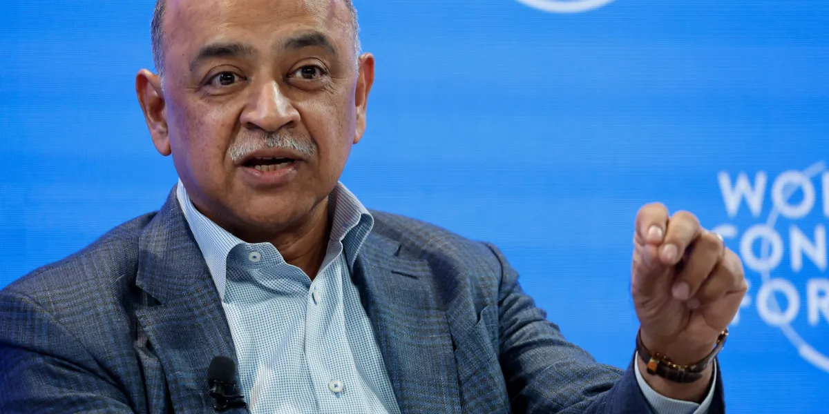 IBM宣布裁员数千人，AI时代下年轻人就业难上加难